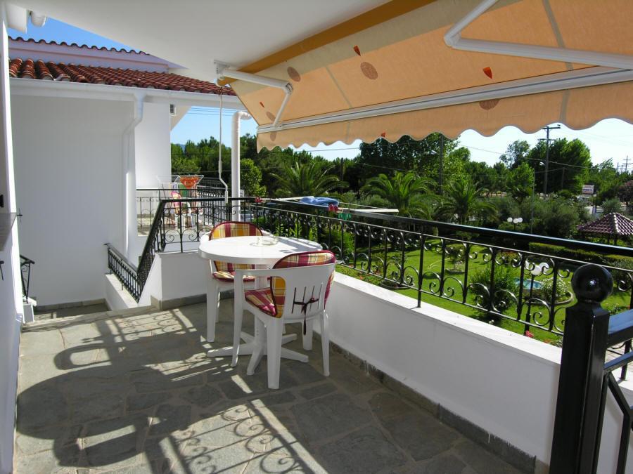 Студио - Изглед от балкона